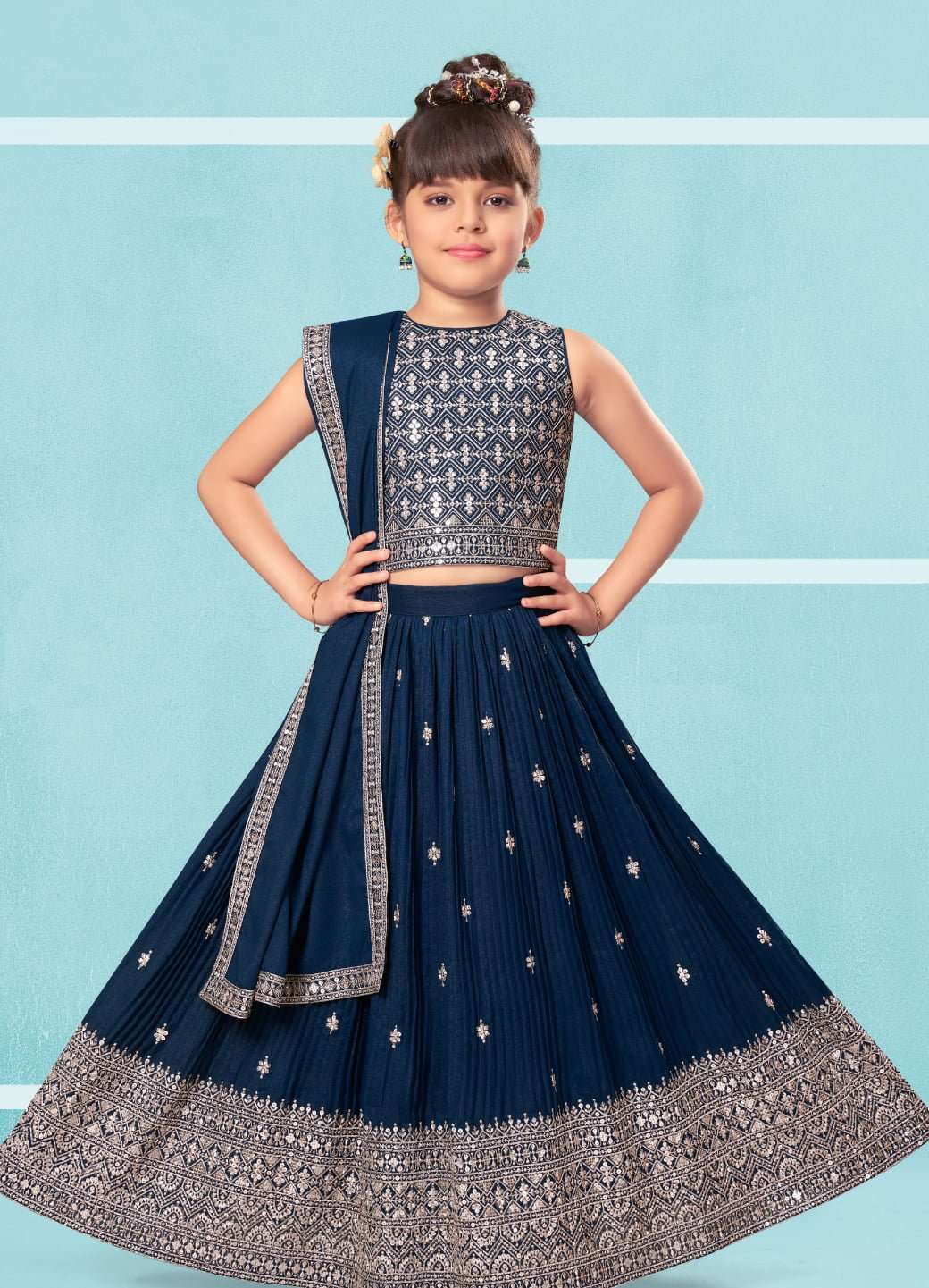 Sleeve Top-Skirt Model 565