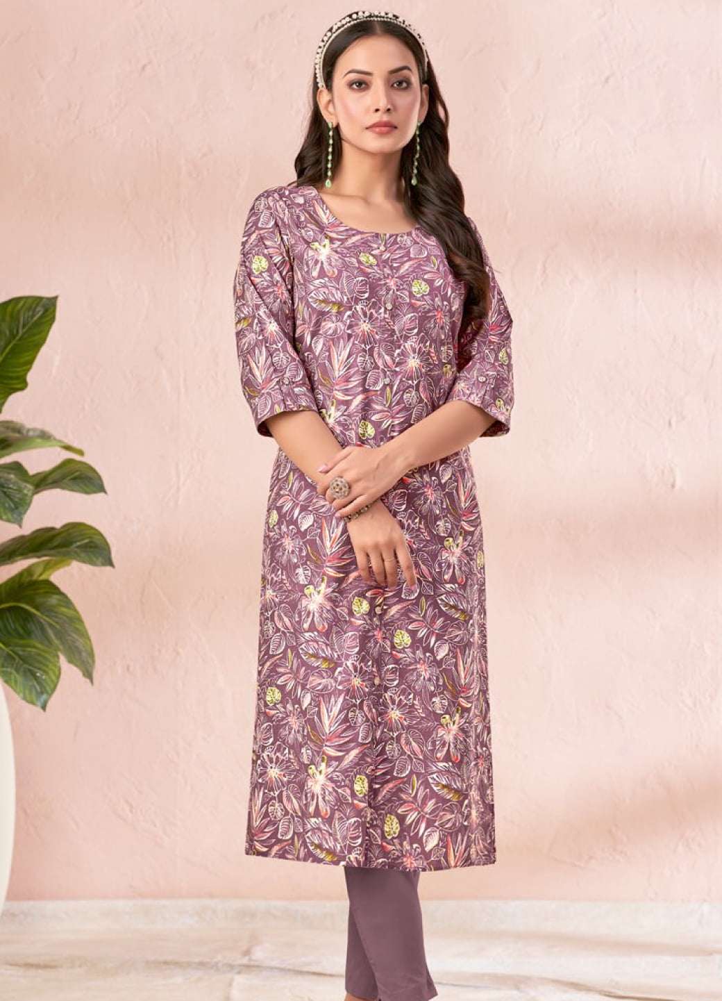 Vitrag Vastra Rose Red