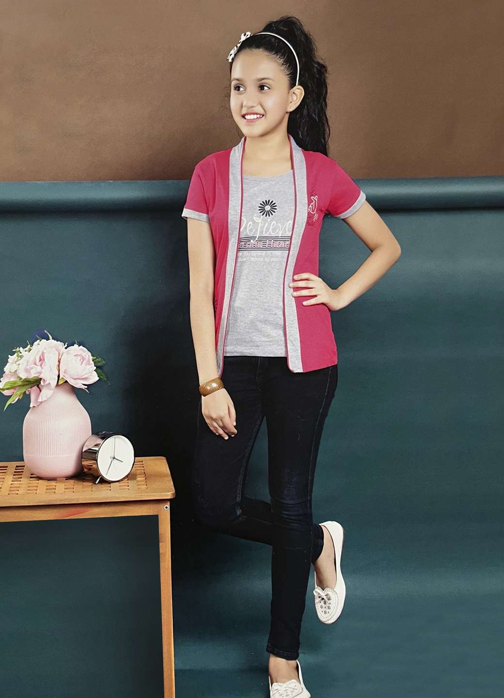 Girls t-shirt with overcoat 1